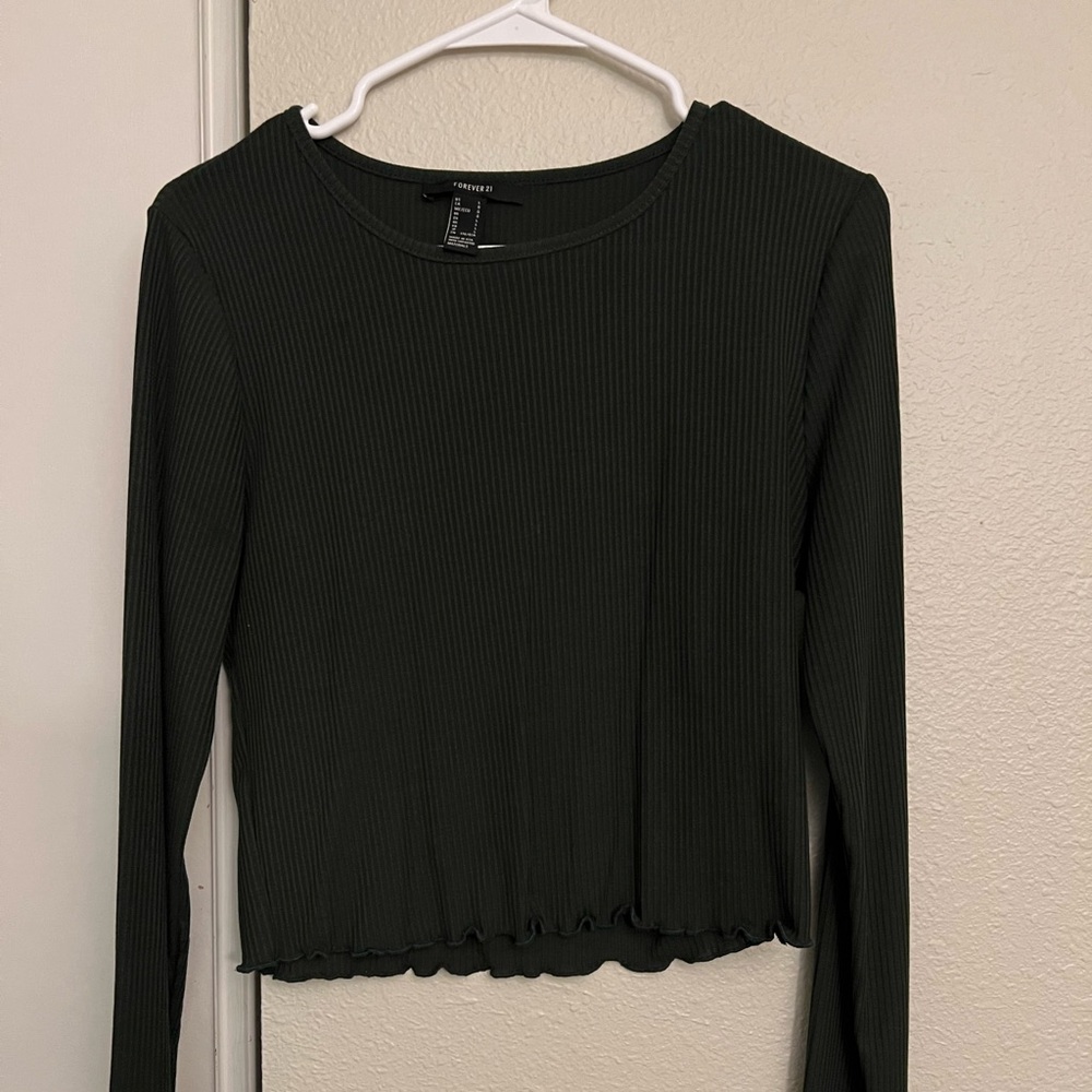 Green crop top